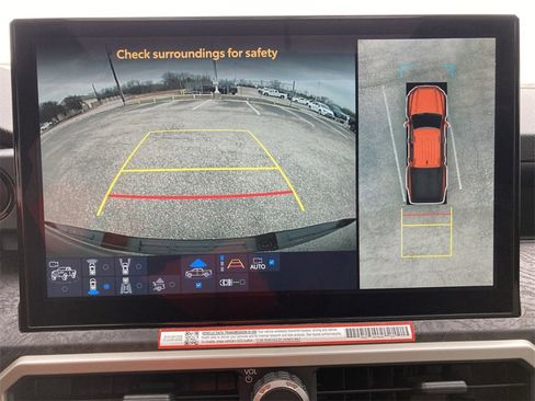 Certified 2025 Toyota Tacoma Limited image 25