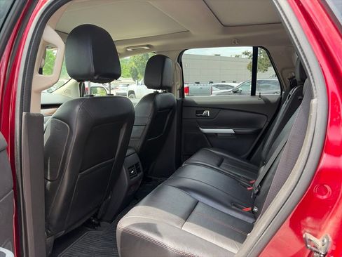 Used 2014 Ford Edge Limited w/ Equipment Group 302A AWD/4WD image 10