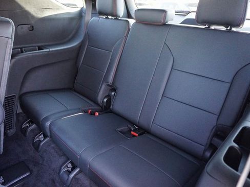 Used 2025 Chevrolet Traverse Z71 w/ LPO, Floor Liner Package image 23