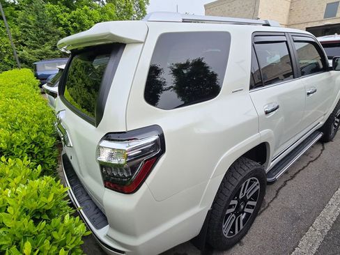 Used 2023 Toyota 4Runner Limited AWD/4WD image 5