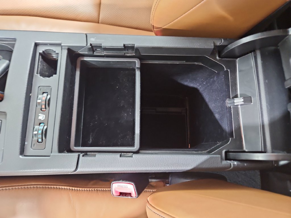 Used 2013 Lexus RX 450h AWD w/ Navigation Pkg image 27