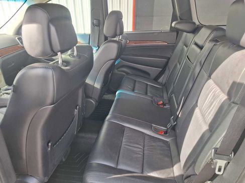 Used 2013 Jeep Grand Cherokee Limited image 11