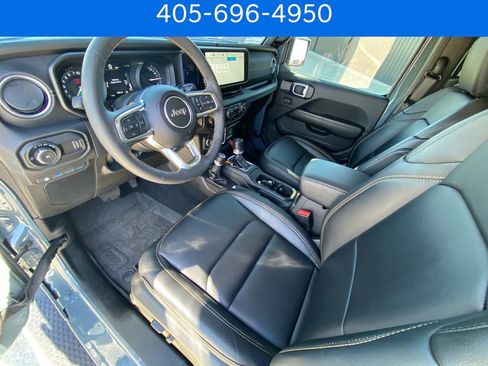 Used 2024 Jeep Wrangler Sahara w/ Technology Group image 28