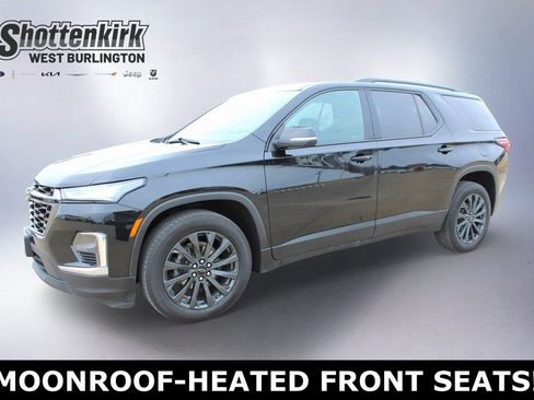 Used 2023 Chevrolet Traverse RS image 1