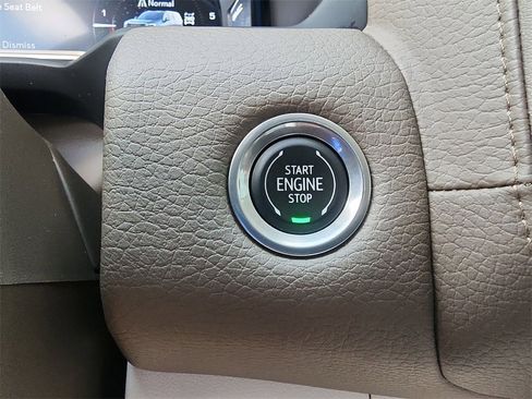 Certified 2022 GMC Yukon Denali image 18