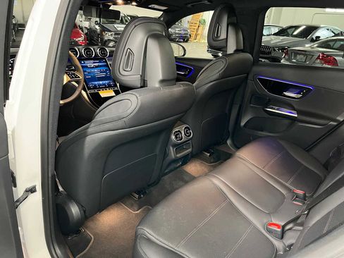 Used 2026 Mercedes-Benz GLC 300 4MATIC image 18