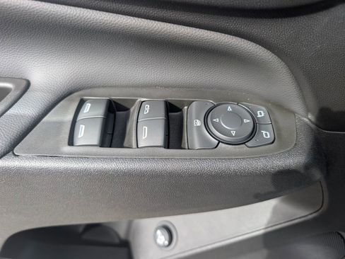 Used 2024 Chevrolet Equinox LT image 8