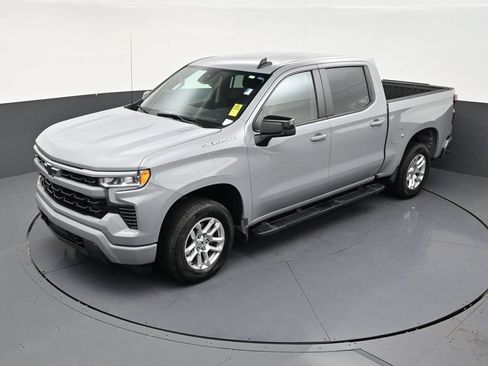 Used 2025 Chevrolet Silverado 1500 RST RWD image 12