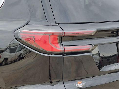 New 2026 GMC Acadia Denali w/ Super Cruise Package image 35