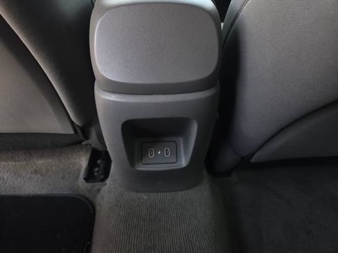 Used 2024 Hyundai Elantra SEL FWD image 20