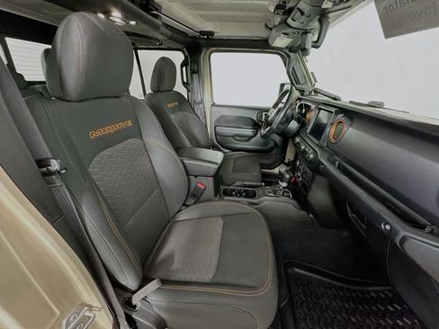 Used 2022 Jeep Gladiator Mojave w/ Cold Weather Group image 30