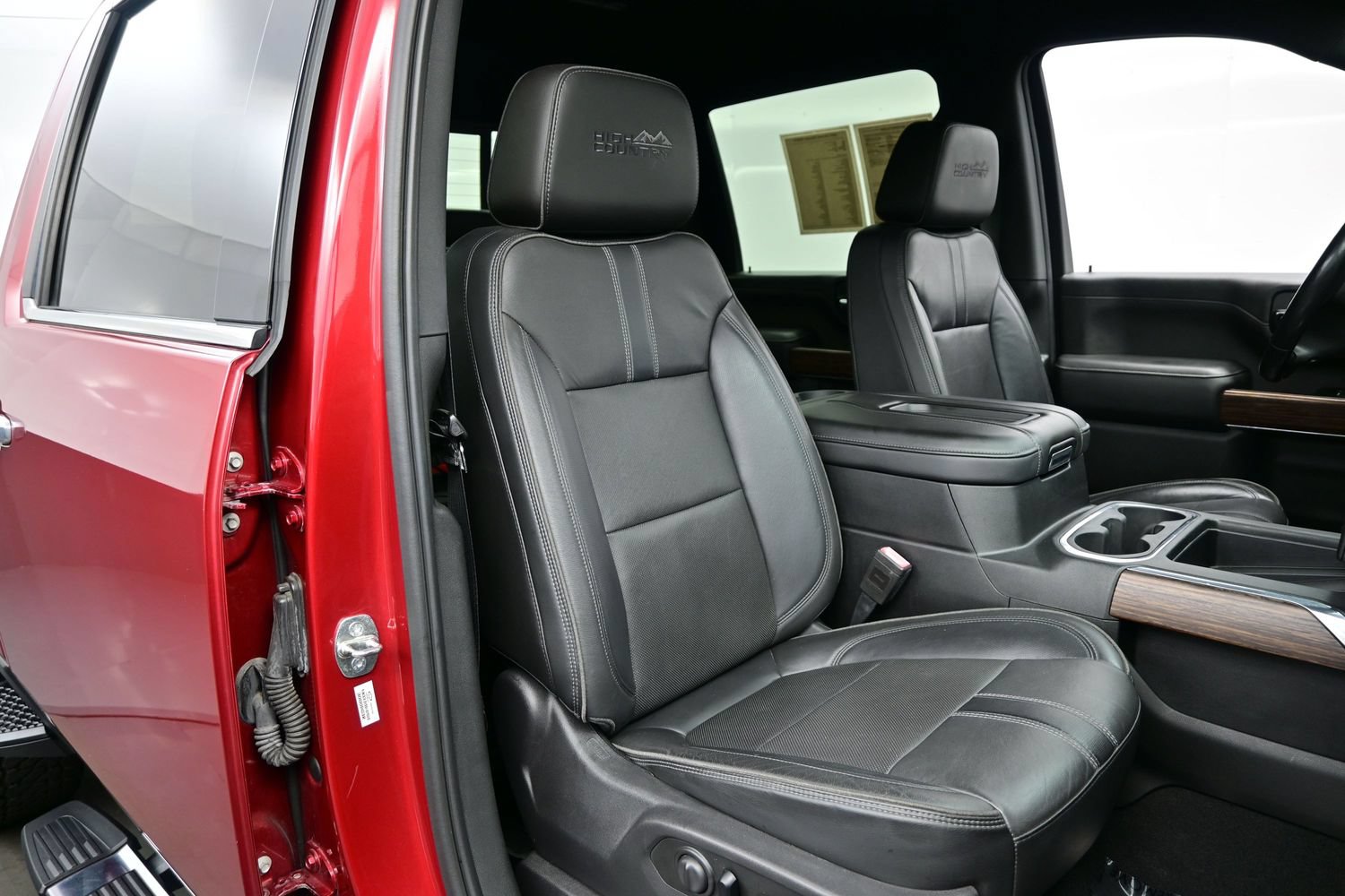Used 2020 Chevrolet Silverado 3500 High Country w/ Technology Package AWD/4WD image 17