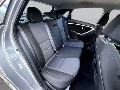Used 2016 Hyundai Elantra GT FWD image 20