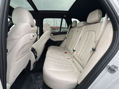 Used 2021 BMW X5 xDrive40i w/ Premium Package 2 image 13