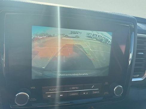 Used 2024 Nissan Frontier SV w/ SV Convenience Package image 14