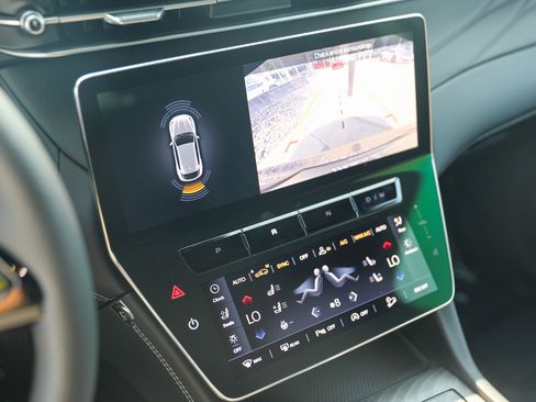 Used 2024 Maserati Grecale GT AWD/4WD image 33