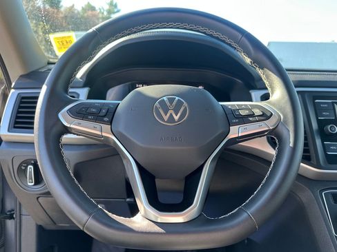 Used 2023 Volkswagen Atlas SE image 7