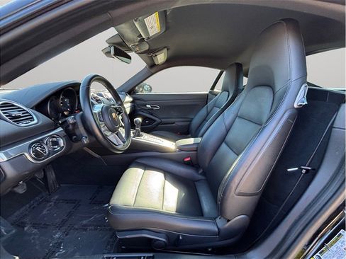 Used 2021 Porsche 718 Cayman RWD image 2