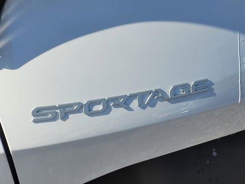 New 2026 Kia Sportage EX FWD image 6