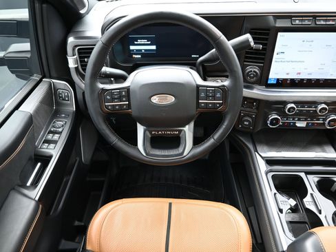 Used 2024 Ford F350 Platinum w/ FX4 Off-Road Package image 25