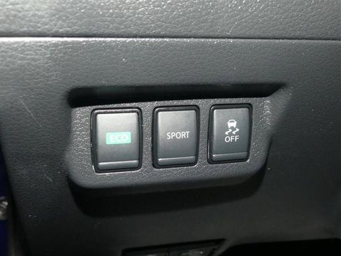 Used 2018 Nissan Sentra SV image 31