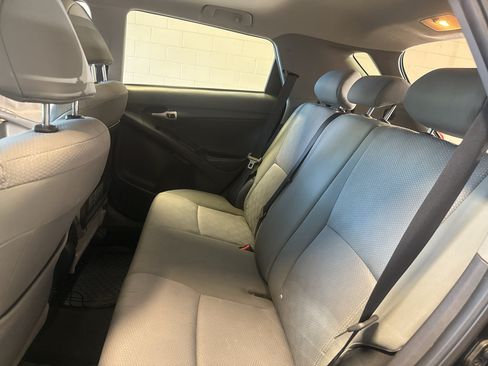 Used 2010 Toyota Matrix S FWD image 28