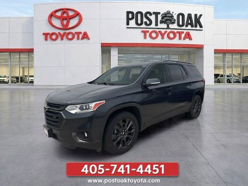 Used 2021 Chevrolet Traverse RS FWD image 11