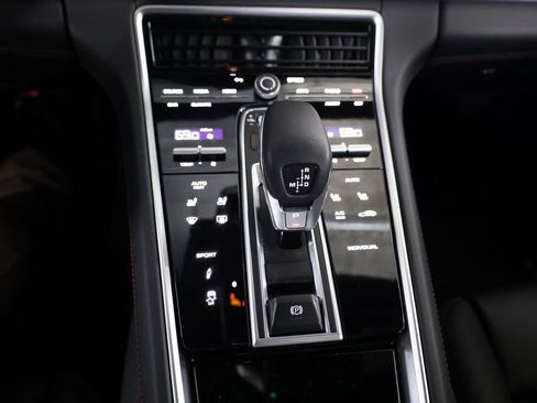 Used 2023 Porsche Panamera 4S AWD/4WD image 20