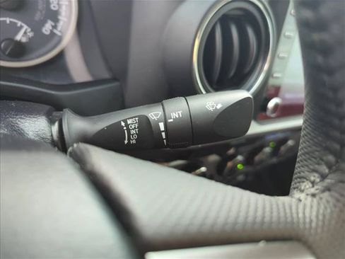 Certified 2023 Toyota Tacoma SR5 AWD/4WD image 21