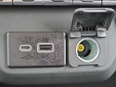 Used 2023 GMC Sierra 1500 Pro w/ Pro Value Package image 18