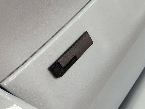 Used 2022 Jeep Grand Cherokee L Laredo RWD image 26