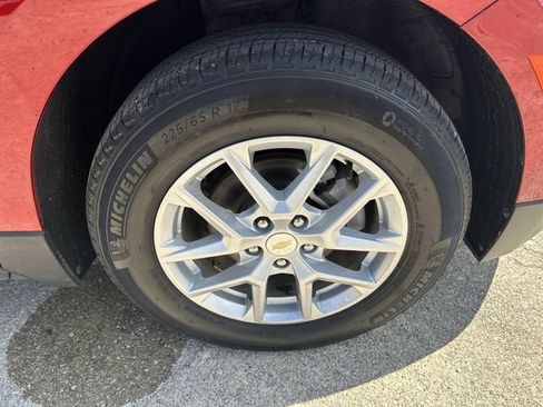 Used 2024 Chevrolet Equinox LT w/ LPO, Floor Liner Package FWD image 47