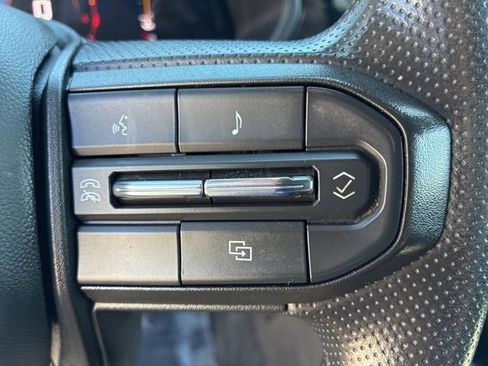 Used 2023 Chevrolet Colorado W/T RWD image 25