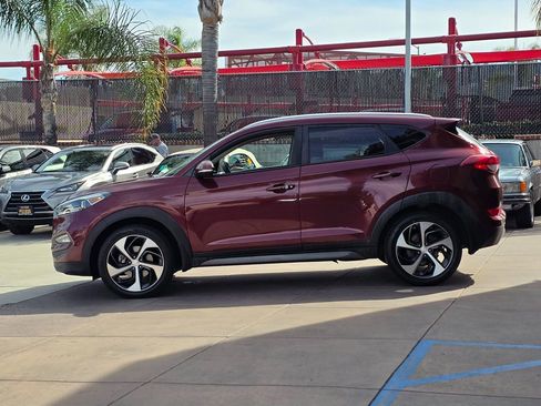 Used 2016 Hyundai Tucson Sport image 11