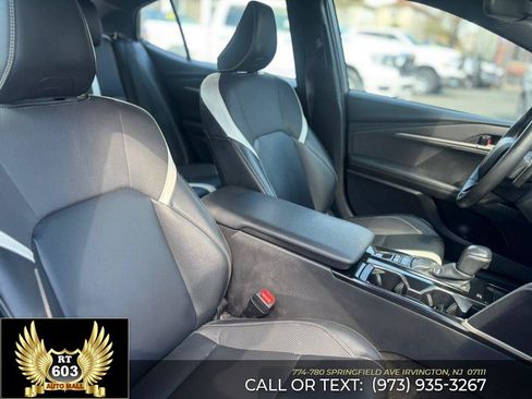 Used 2025 Toyota Camry SE FWD image 12