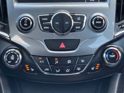 Used 2017 Chevrolet Cruze LT w/ Sun And Sound Package image 27