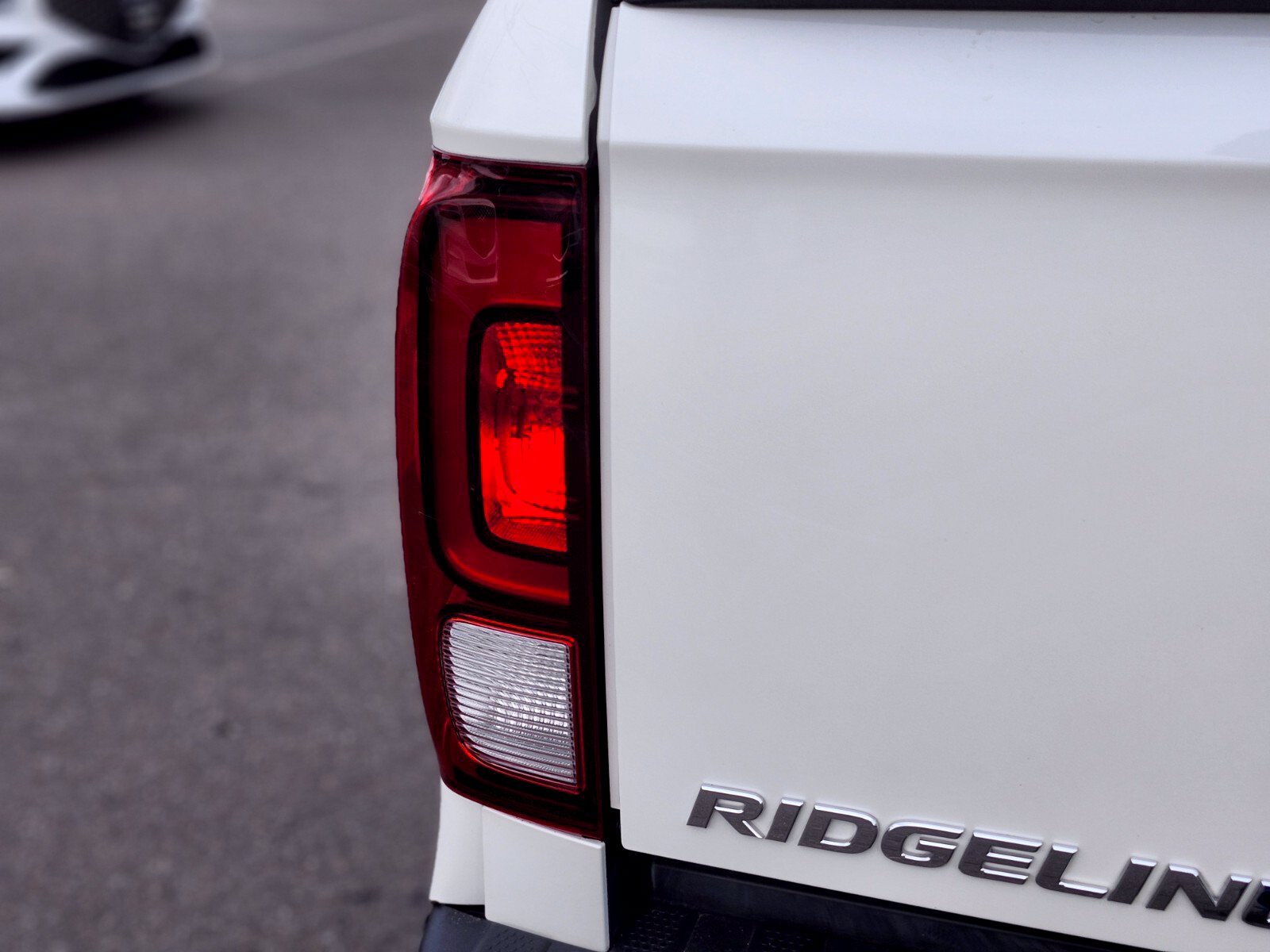 Used 2017 Honda Ridgeline RTL-E image 9