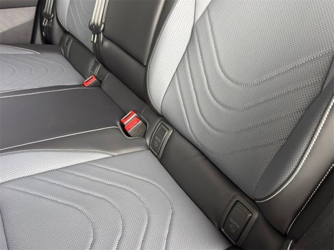 New 2026 Volkswagen Tiguan SE R-Line image 28