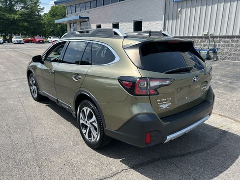 Used 2020 Subaru Outback Touring AWD/4WD image 5