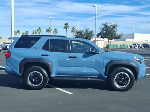 Certified 2025 Toyota 4Runner TRD Off-Road Premium image 3