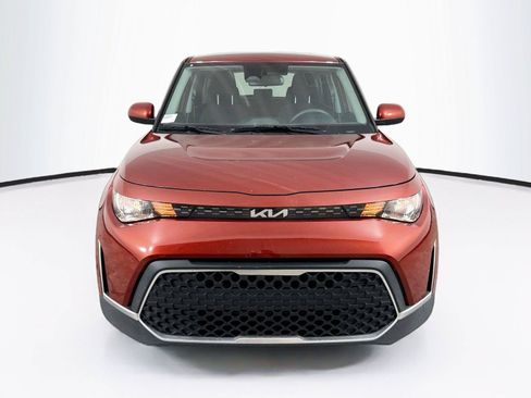 Used 2025 Kia Soul LX w/ LX Technology Package FWD image 6