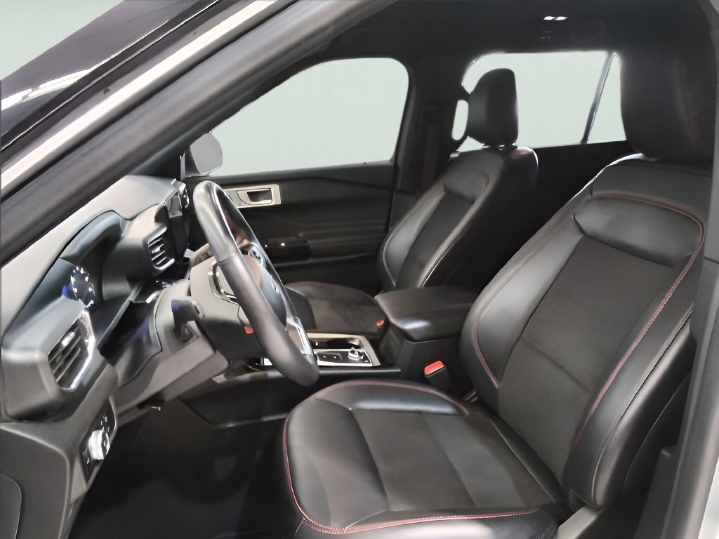 Used 2023 Ford Explorer ST-Line AWD/4WD image 14