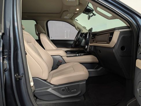 Certified 2024 Ford Expedition Limited RWD image 11