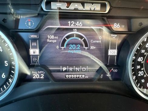 Used 2022 RAM 1500 Big Horn AWD/4WD image 14
