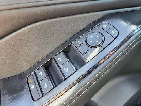 New 2026 Nissan Rogue SV AWD/4WD image 12