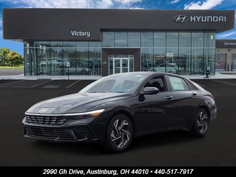 New 2025 Hyundai Elantra SEL image 1