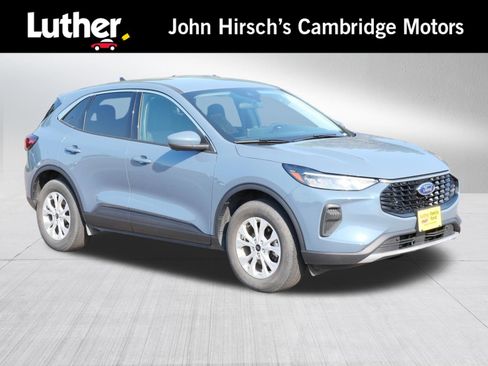 Used 2024 Ford Escape Active w/ Tech Pack #2 AWD/4WD image 1