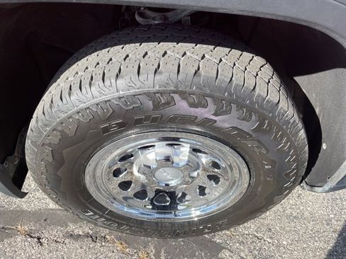 Used 2023 GMC Sierra 1500 Pro w/ Convenience Package image 18