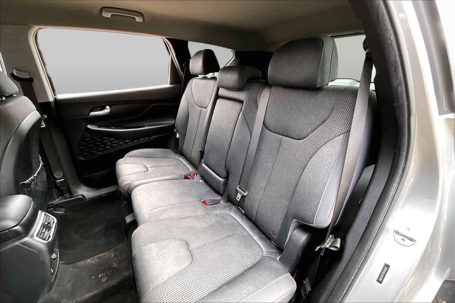 Used 2022 Hyundai Santa Fe SEL FWD image 19