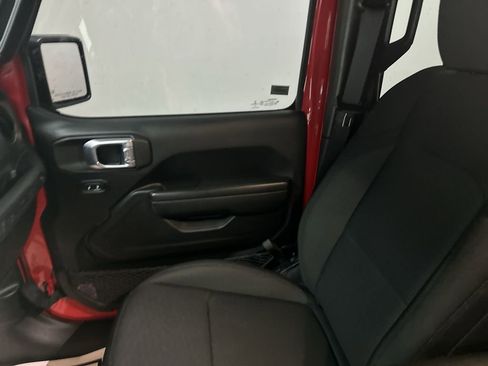 Used 2021 Jeep Wrangler Unlimited Sport w/ Sun And Sound Package AWD/4WD image 12